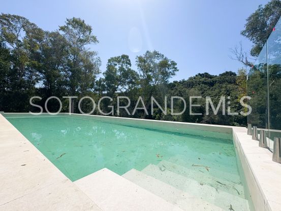 Villa con 5 dormitorios en Zona F, Sotogrande Alto | Open Frontiers