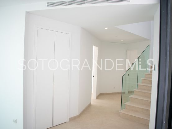Villa con 5 dormitorios en Zona F, Sotogrande Alto | Open Frontiers