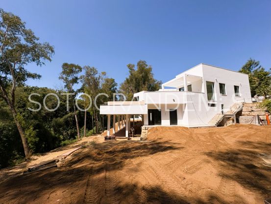 Villa con 5 dormitorios en Zona F, Sotogrande Alto | Open Frontiers