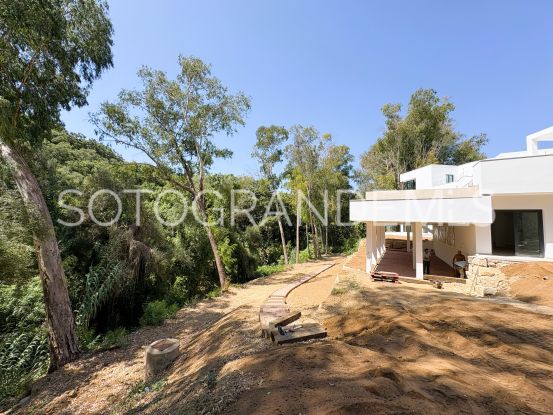 Villa con 5 dormitorios en Zona F, Sotogrande Alto | Open Frontiers