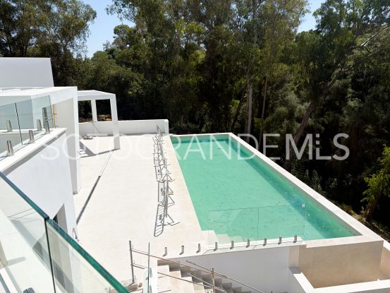 Villa con 5 dormitorios en Zona F, Sotogrande Alto | Open Frontiers