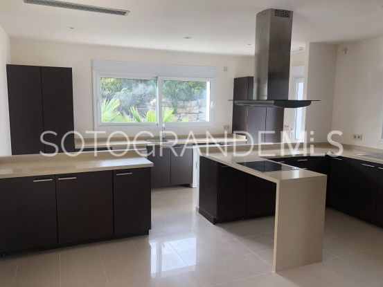 For sale 4 bedrooms villa in La Reserva, Sotogrande | Open Frontiers