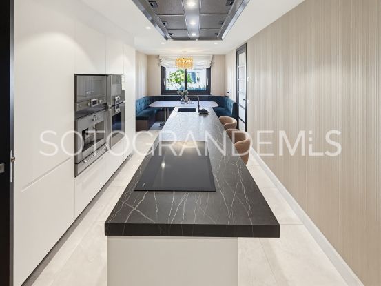 For sale apartment in Hacienda de Valderrama | Open Frontiers