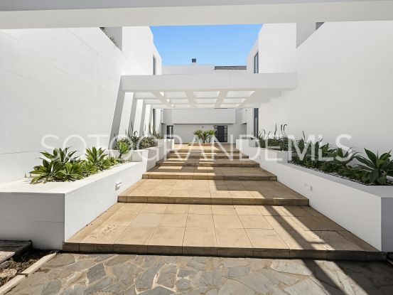 For sale apartment in Hacienda de Valderrama | Open Frontiers