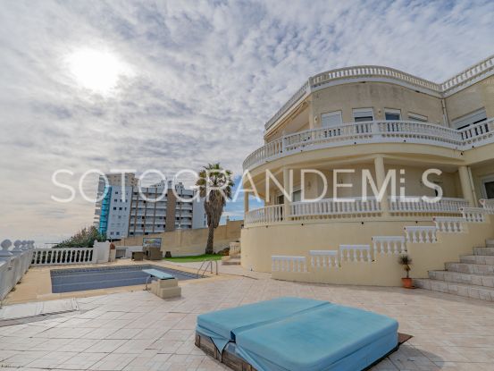 Villa in Torreguadiaro with 4 bedrooms | Open Frontiers