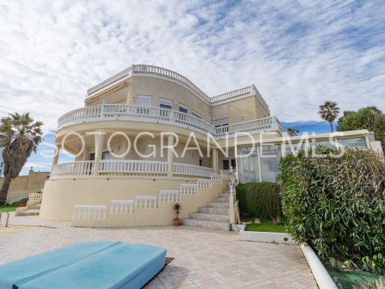 Villa in Torreguadiaro with 4 bedrooms | Open Frontiers