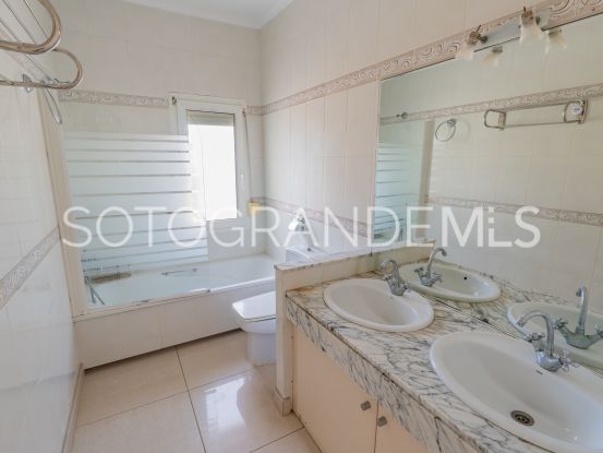 Villa in Torreguadiaro with 4 bedrooms | Open Frontiers