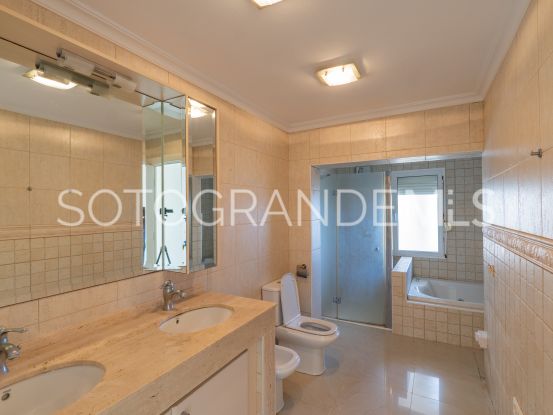 Villa in Torreguadiaro with 4 bedrooms | Open Frontiers