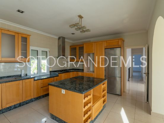 Villa in Torreguadiaro with 4 bedrooms | Open Frontiers