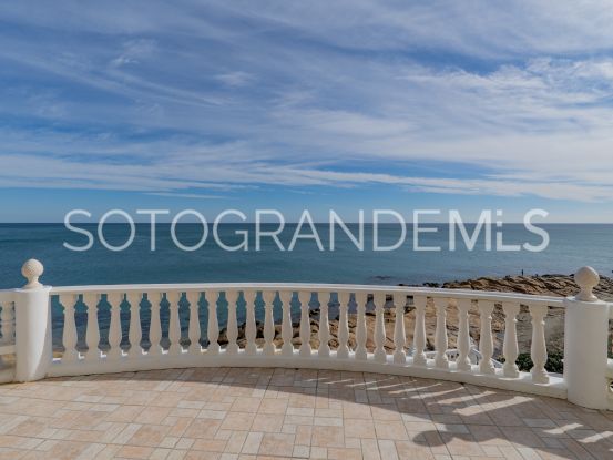 Villa in Torreguadiaro with 4 bedrooms | Open Frontiers