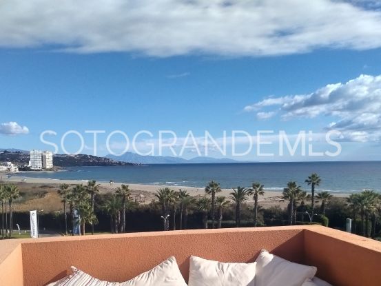 For sale penthouse with 3 bedrooms in Marina de Sotogrande | Open Frontiers