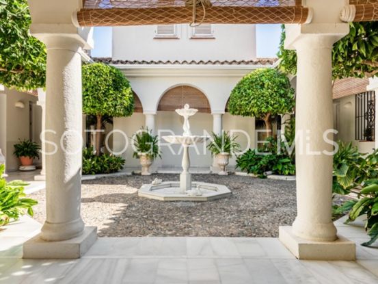 Villa en venta de 5 dormitorios en Zona D, Sotogrande Alto | Open Frontiers