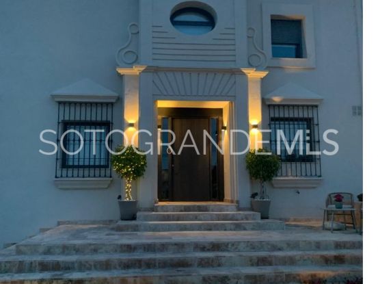 Sotogolf, Sotogrande, villa pareada a la venta con 4 dormitorios | Marsotogrande