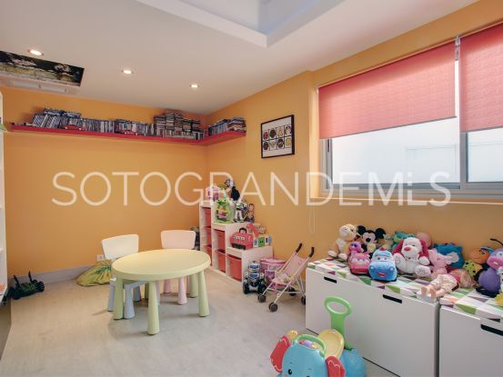 Ático de 5 dormitorios a la venta en Marina de Sotogrande | MarSotogrande