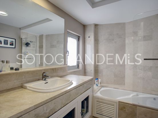 Ático de 5 dormitorios a la venta en Marina de Sotogrande | MarSotogrande