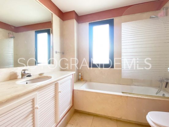 Atico duplex en venta en El Polo de Sotogrande con 4 dormitorios | MarSotogrande