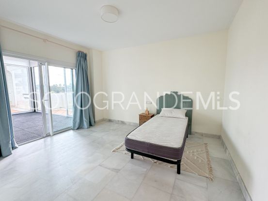 Atico duplex en venta en El Polo de Sotogrande con 4 dormitorios | MarSotogrande