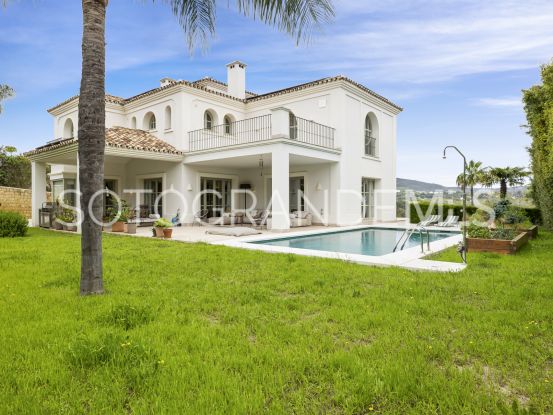Se vende villa de 5 dormitorios en Zona F | MarSotogrande