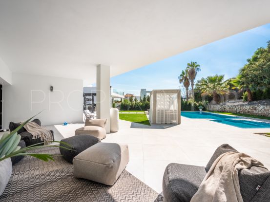 Outstanding Contemporary Six Bedroom villa in Nueva Andalucia