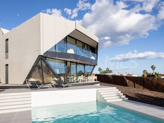 Comprar villa de 3 dormitorios en Bel Air, Estepona | Pure Living Properties