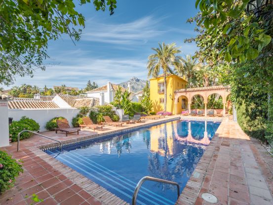 For sale duplex in Las Lomas del Marbella Club with 2 bedrooms | Pure Living Properties