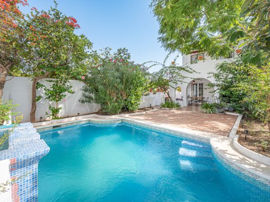 For sale town house in La Virginia with 4 bedrooms | Pure Living Properties
