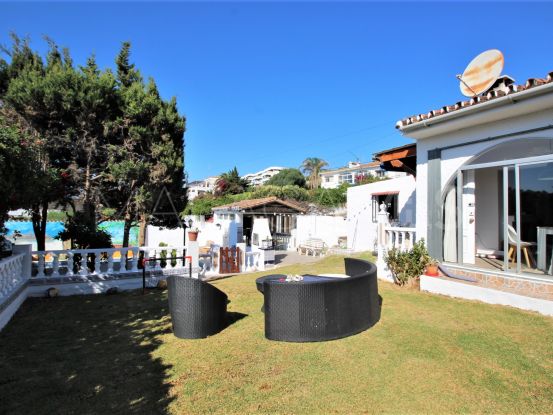 Buenas Noches, Estepona, villa en venta | Campomar Real Estate
