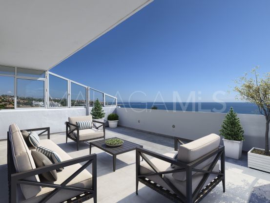 Se vende atico duplex en Estepona Playa con 3 dormitorios | Campomar Real Estate