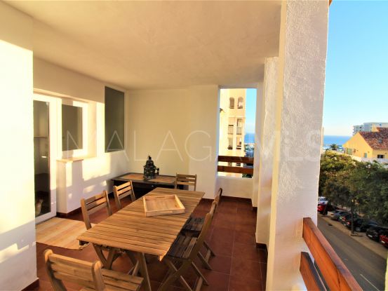 For sale apartment with 3 bedrooms in Estepona Puerto | Campomar Real Estate