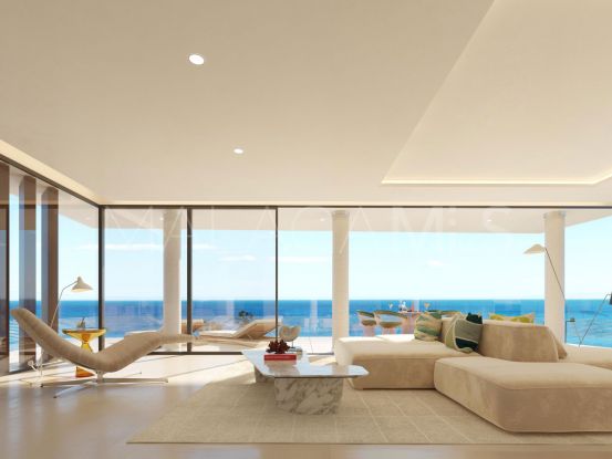 Atico duplex con 2 dormitorios en Estepona Playa | Campomar Real Estate