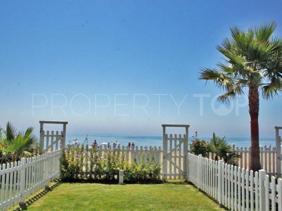 Villa with 3 bedrooms in Estepona | Campomar Real Estate