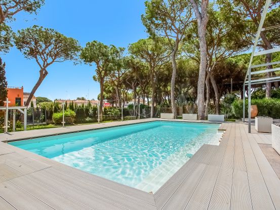 For sale villa with 4 bedrooms in El Rosario, Marbella East | MPDunne - Hamptons International
