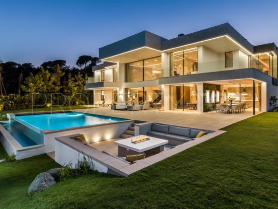 Buy villa in El Madroñal | MPDunne - Hamptons International