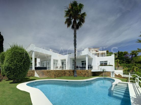 Villa in El Herrojo with 5 bedrooms | MPDunne - Hamptons International