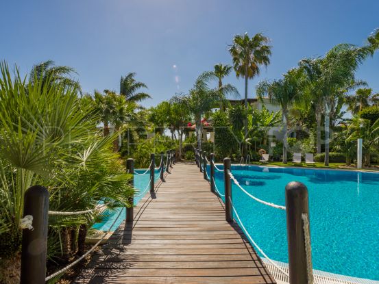 Villa a la venta de 5 dormitorios en Marbella | MPDunne - Hamptons International