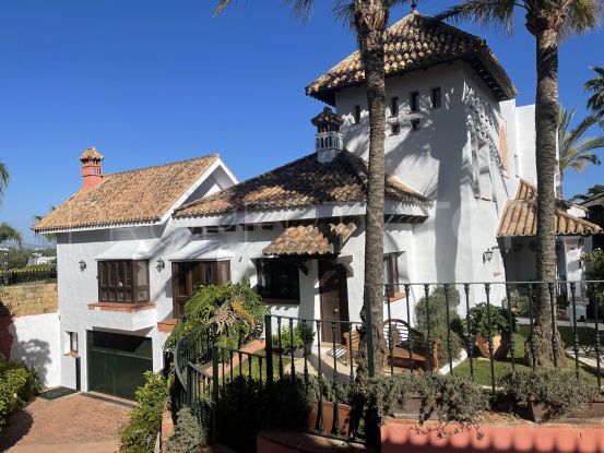 Villa for sale in Las Lomas del Marbella Club with 4 bedrooms | MPDunne - Hamptons International