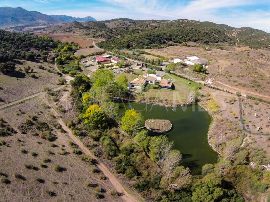 Cortijo en venta de 33 dormitorios en Antequera | Villas & Fincas