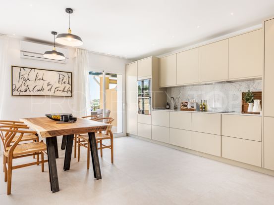 For sale 4 bedrooms penthouse in Benahavis | Andalucía Development