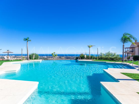 Apartamento planta baja de 3 dormitorios en venta en Hacienda del Señorio de Cifuentes, Benahavis | Crown Estates Marbella