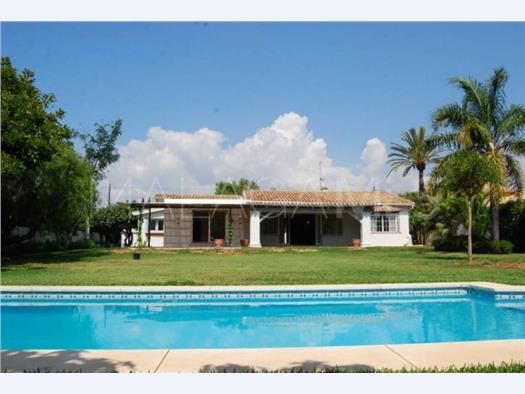 Villa en venta con 3 dormitorios en Linda Vista Baja, San Pedro de Alcantara | Villa & Gest