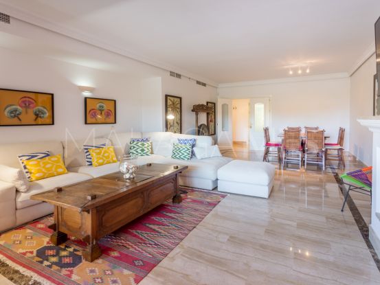Duplex penthouse for sale in Alhambra del Golf | Villa & Gest