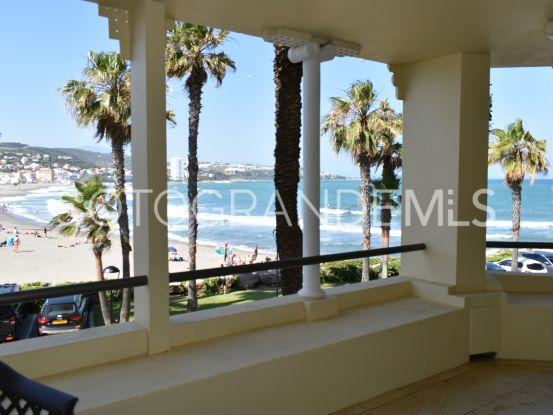 For sale apartment with 2 bedrooms in Sotogrande Puerto Deportivo | John Medina Real Estate