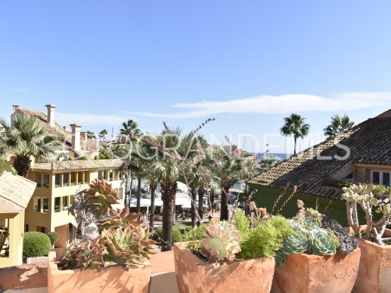 Atico en venta en Sotogrande Puerto Deportivo | John Medina Real Estate
