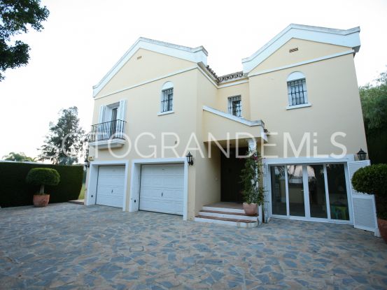 For sale Sotogrande Costa Central villa with 4 bedrooms | John Medina Real Estate