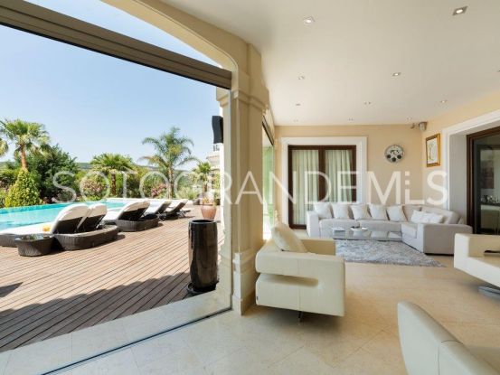 Villa en venta en Almenara de 7 dormitorios | John Medina Real Estate