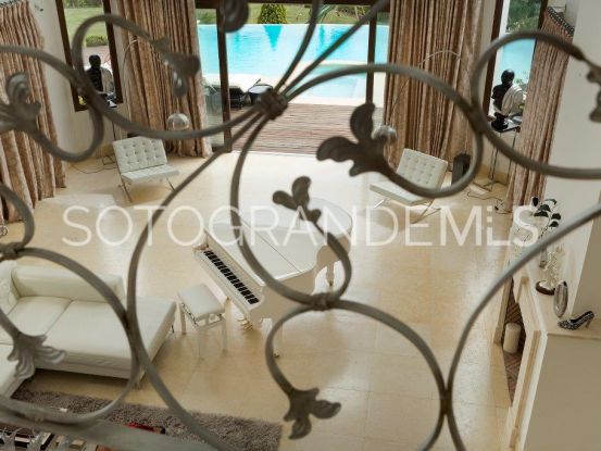 Villa en venta en Almenara de 7 dormitorios | John Medina Real Estate