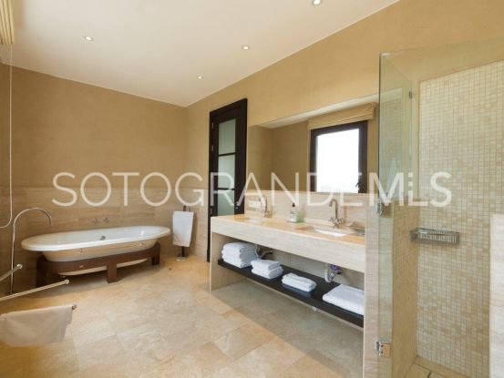 Villa en venta en Almenara de 7 dormitorios | John Medina Real Estate