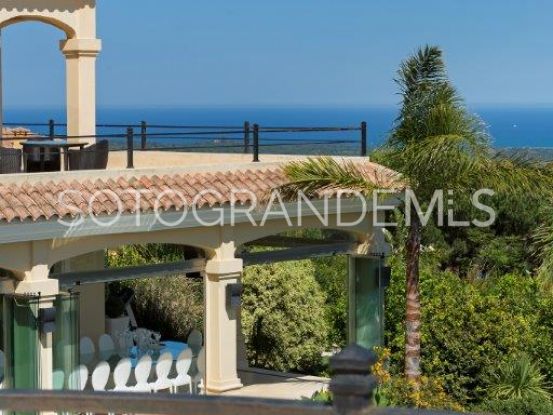 Villa en venta en Almenara de 7 dormitorios | John Medina Real Estate