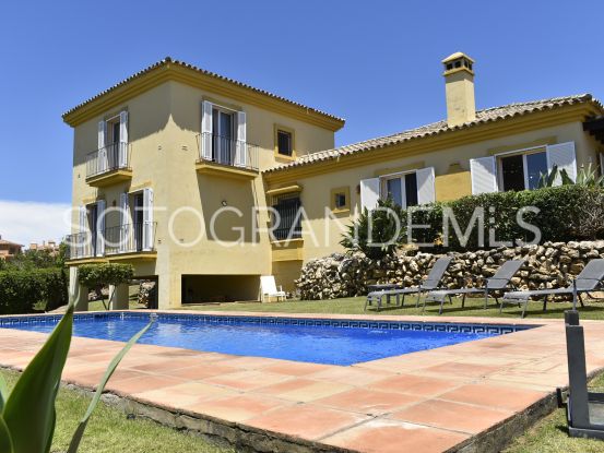 Villa in Zona G | John Medina Real Estate