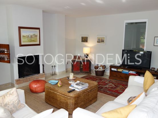 Apartamento en venta de 2 dormitorios en Sotogrande Puerto Deportivo | John Medina Real Estate